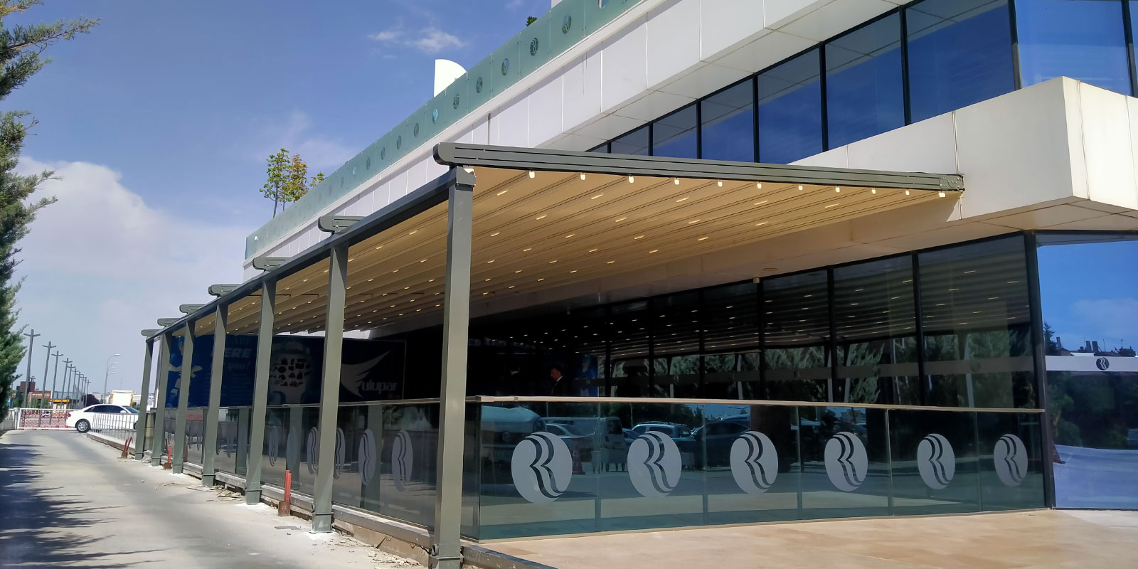 Tentech | Konya Tente Sistemleri | Bioklimatik Tente, Pergola Tente, Zip Perde, Pencere Tente, Teleskopik Şemsiye, Kasetli Tente, Kartal Tente, Mafsallı Tente, Dekoratif Tente, Isıcamlı Sürme Cam, Giyotin Cam Sistemi, Kontente Grup
